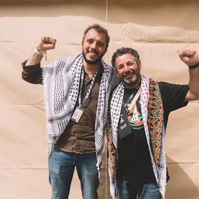 Thiago Ávila y Saif Abukeshek en una foto previa a la misión de 2026