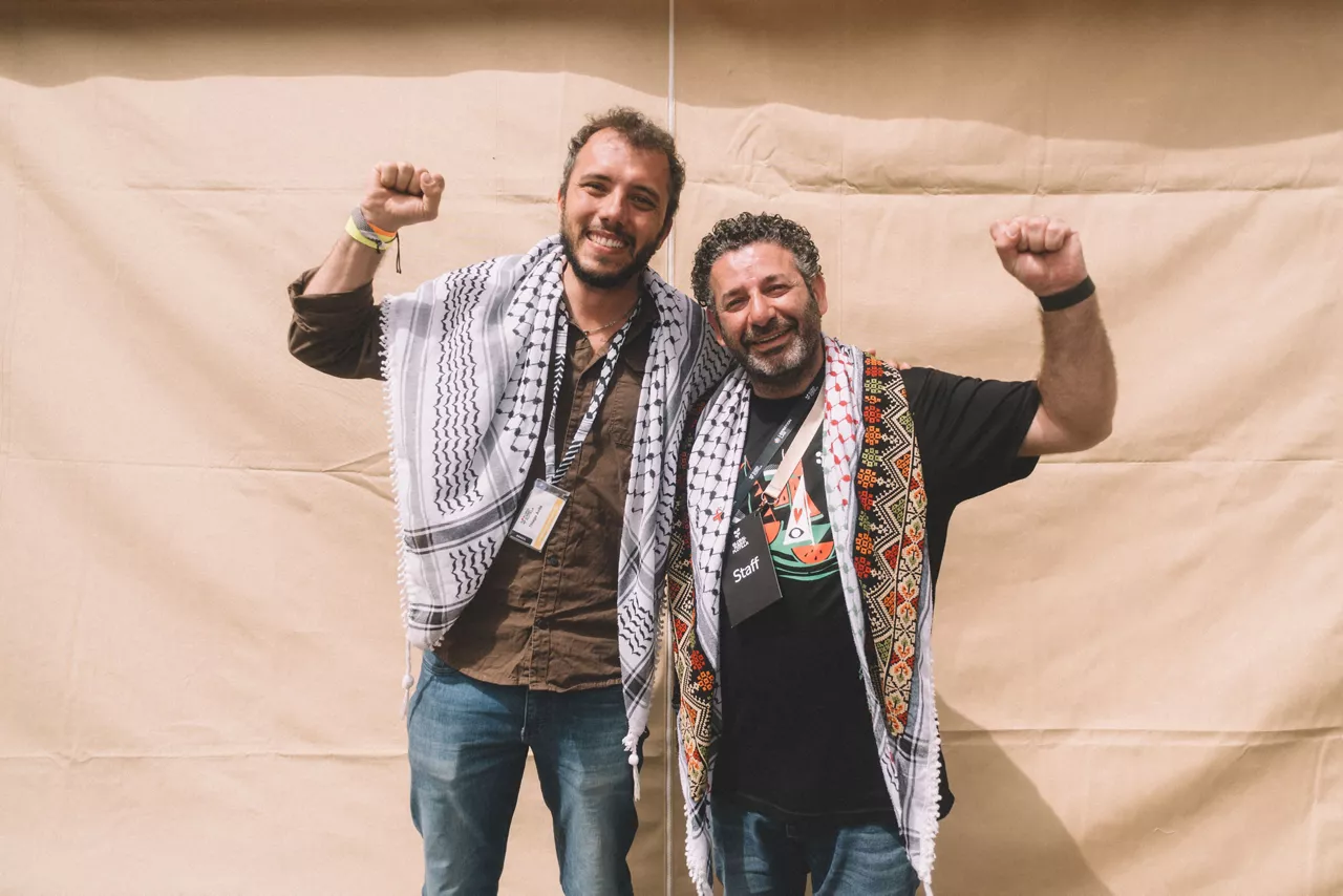Thiago Ávila y Saif Abukeshek en una foto previa a la misión de 2026