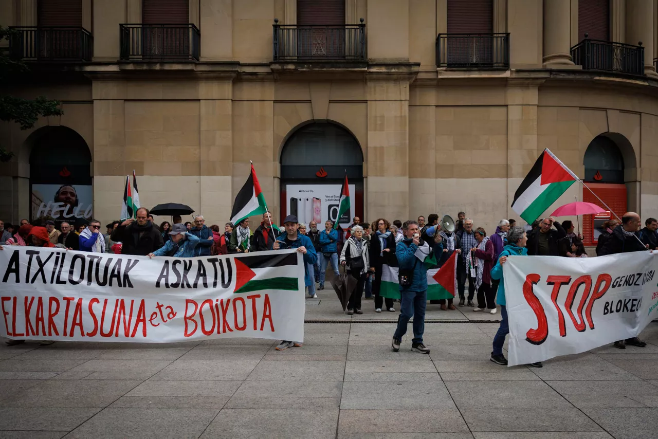 Una concentración denuncia en Pamplona la "violación del derecho internacional" por Israel