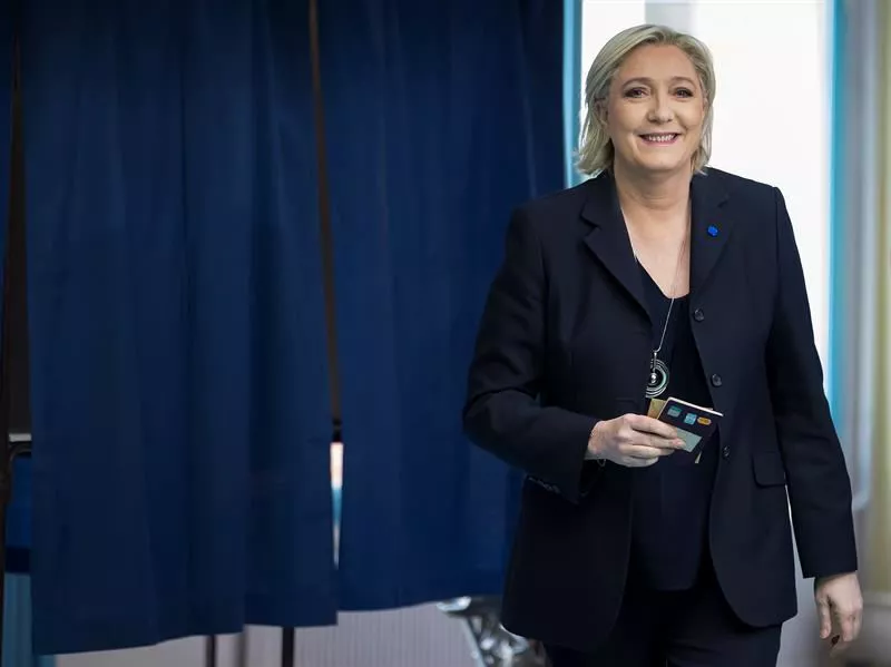 MARINE LE PEN FRANTZIAKO HAUTESKUNDEAK EFE
