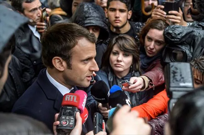 MACRON EFE