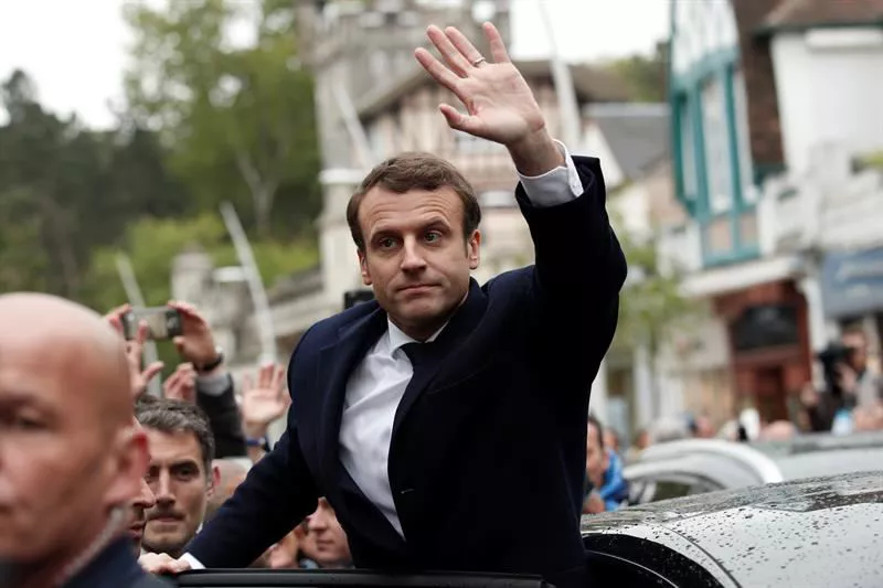 MACRON EFE