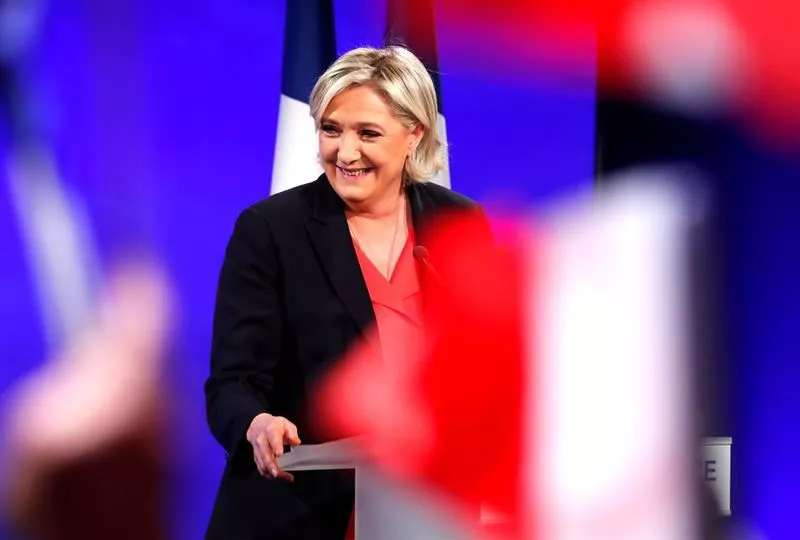 LE PEN FRANCIA EFE