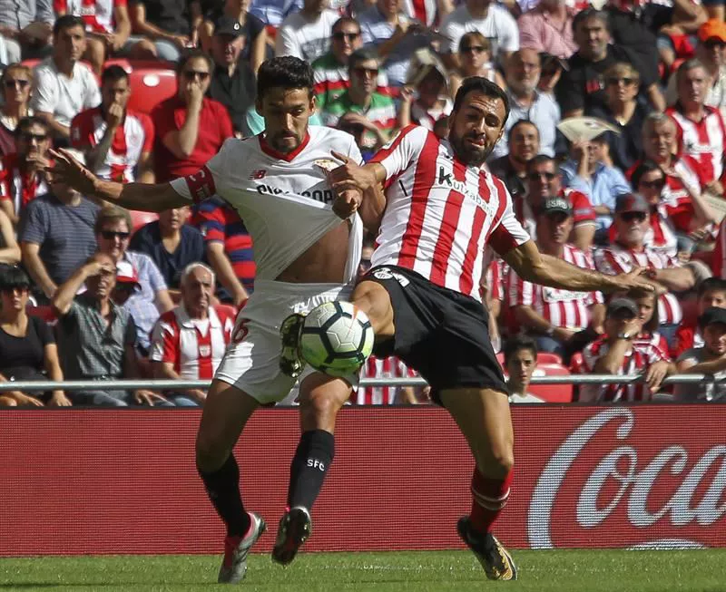 Jesus Navas eta Mikel Balenziaga