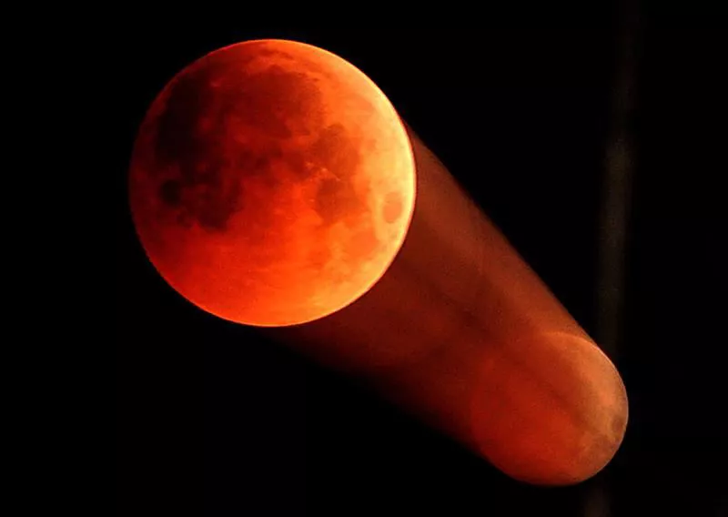 ECLIPSE LUNAR INDIA EFE