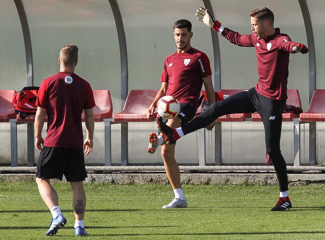 REMIRO YURI ENTRENAMIENTO ATHLETIC EFE