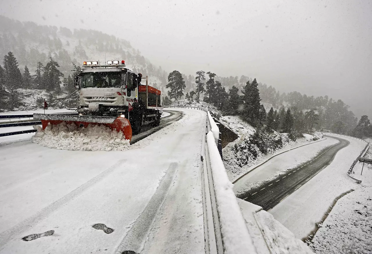 BELAGUA ELURRA MAKINA NIEVE QUITANIEVES EFE 5