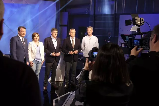 KANPAINA DEBATEA ETB2 HAUTESKUNDE OROKORRAK