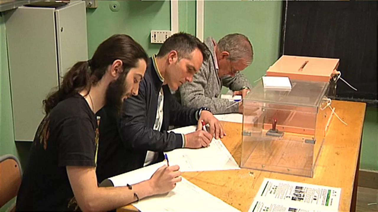 Mesa electoral en Bilbao
