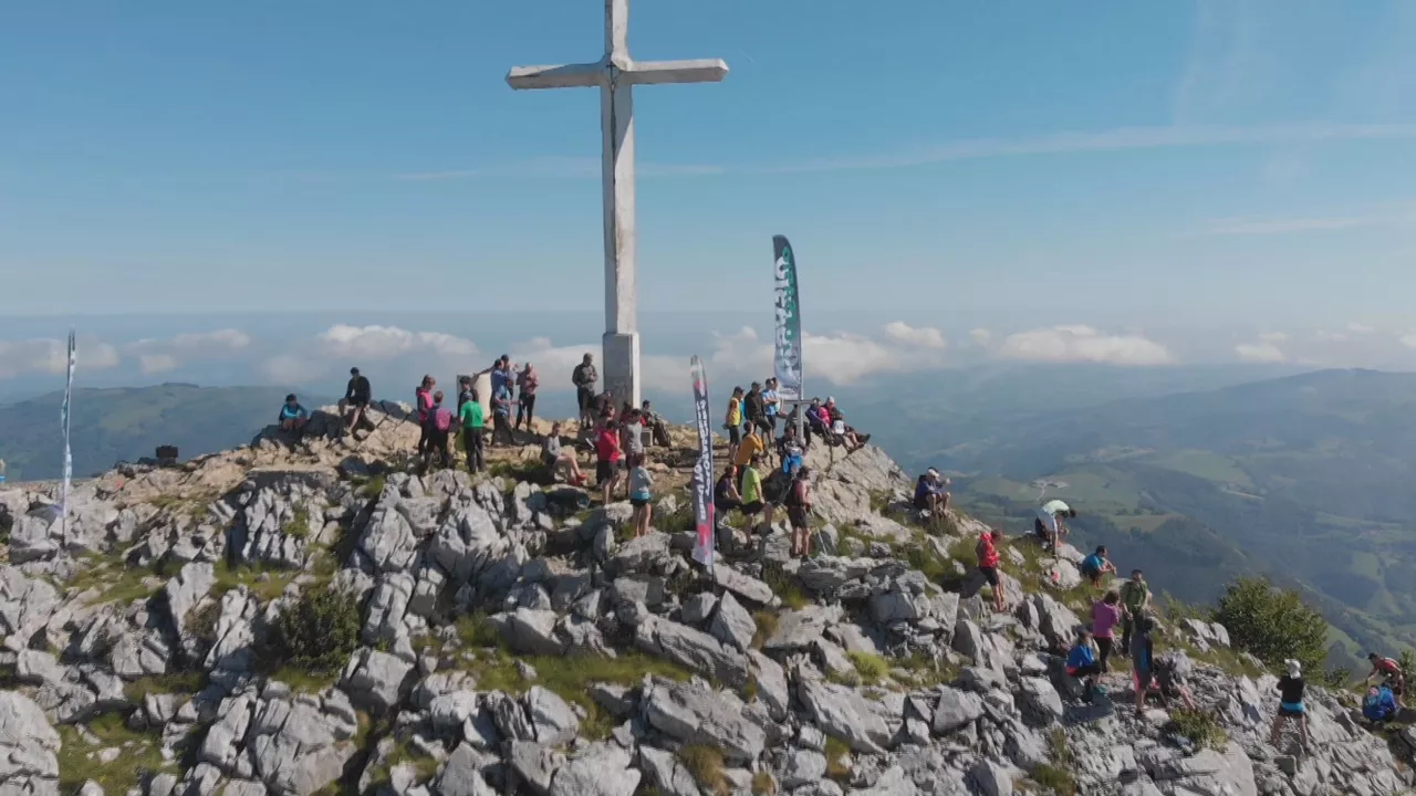 Hiru Tontorrak, Tolosaldeko mendi lasterketa ikusgarria