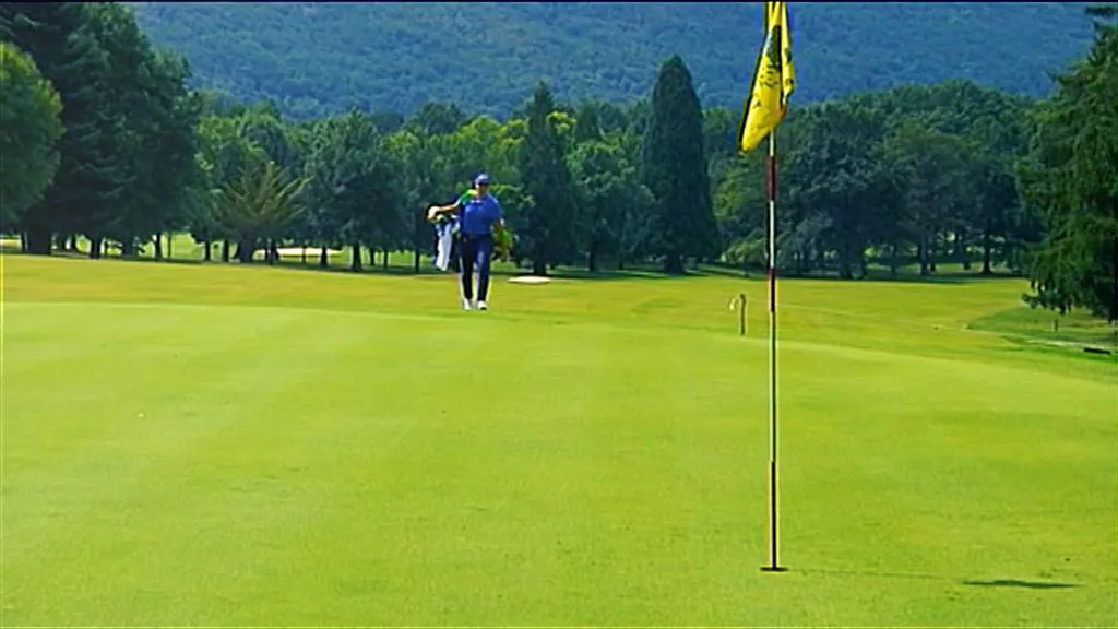 Golfa: Sendo jarraitzen du Carlota Cigandak