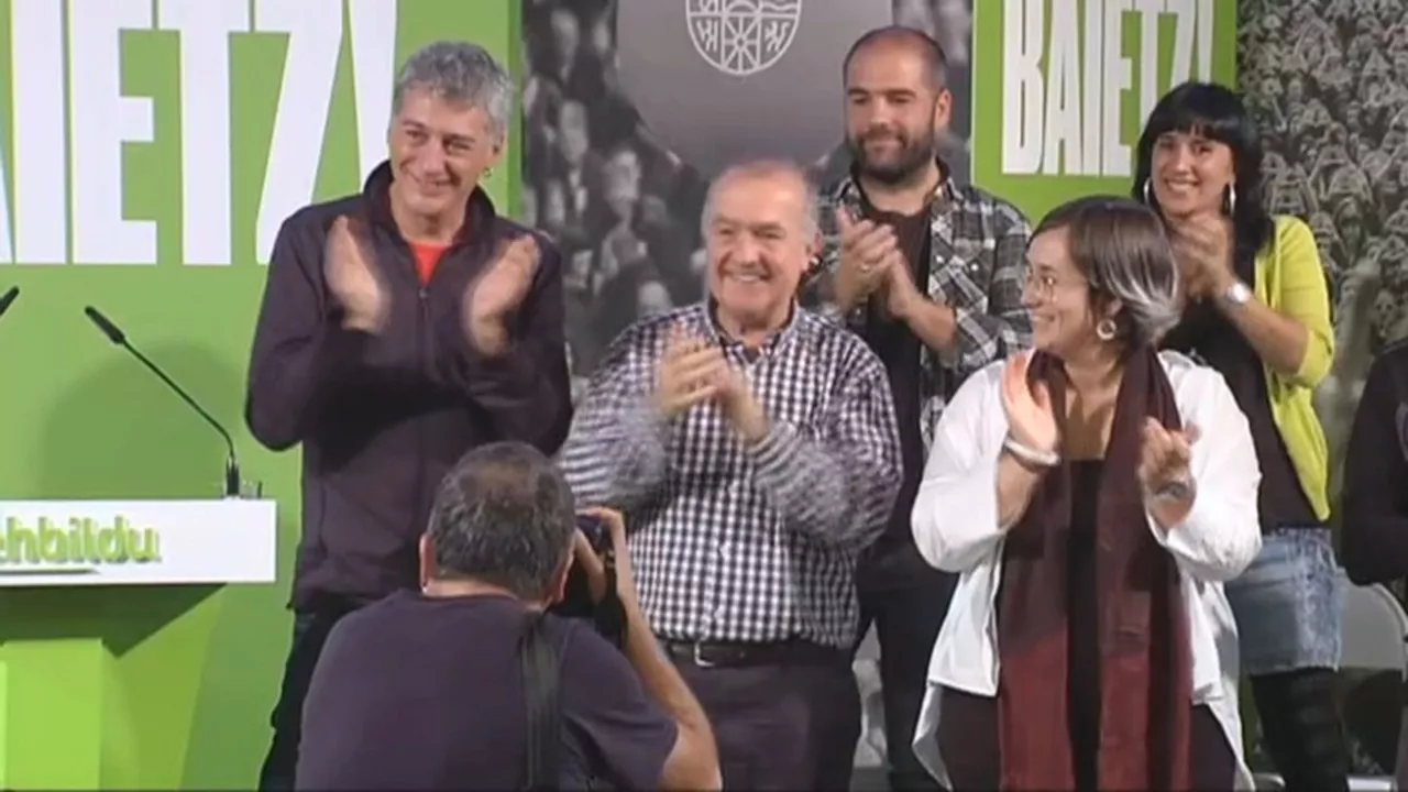 Acto político de EH Bildu en Llodio. Foto obtenida de un vídeo de EiTB. 