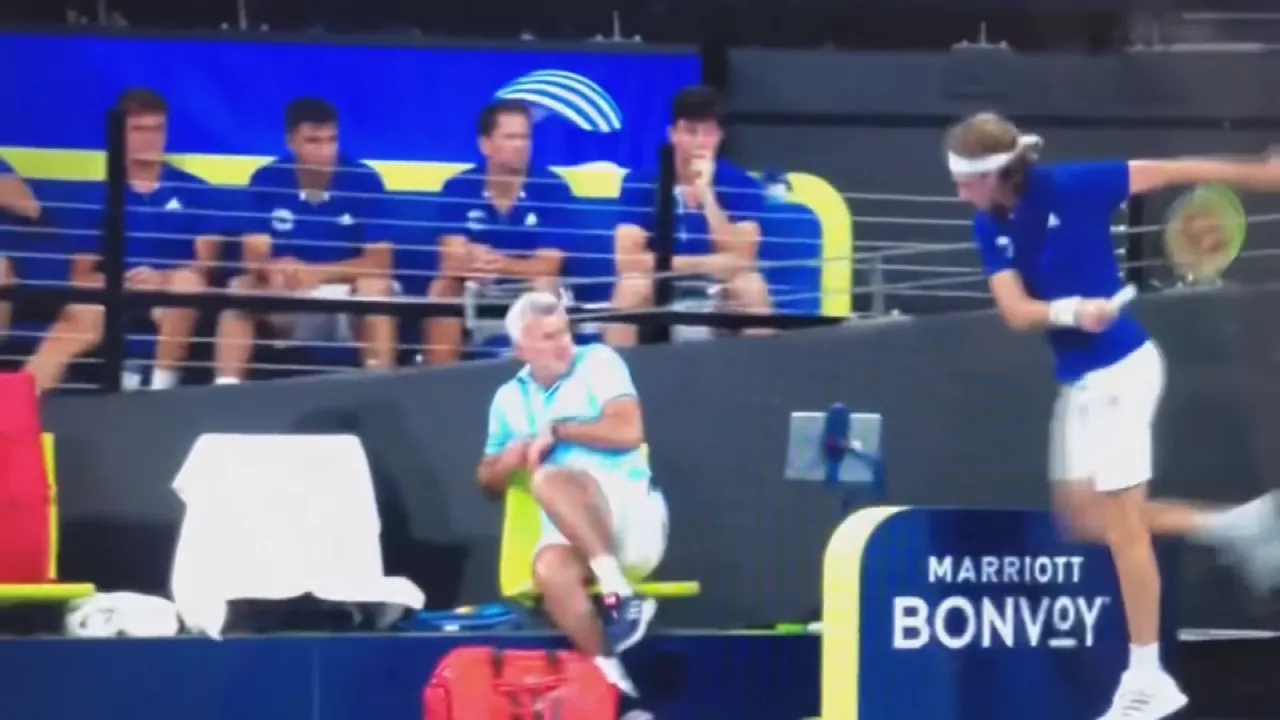 20200107194740_tsitsipas_