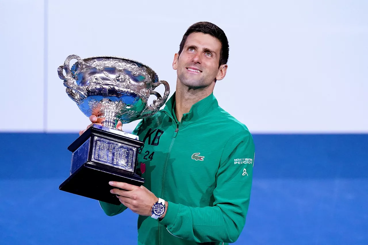 AUSTRALIA DJOKOVIC TROFEO EFE