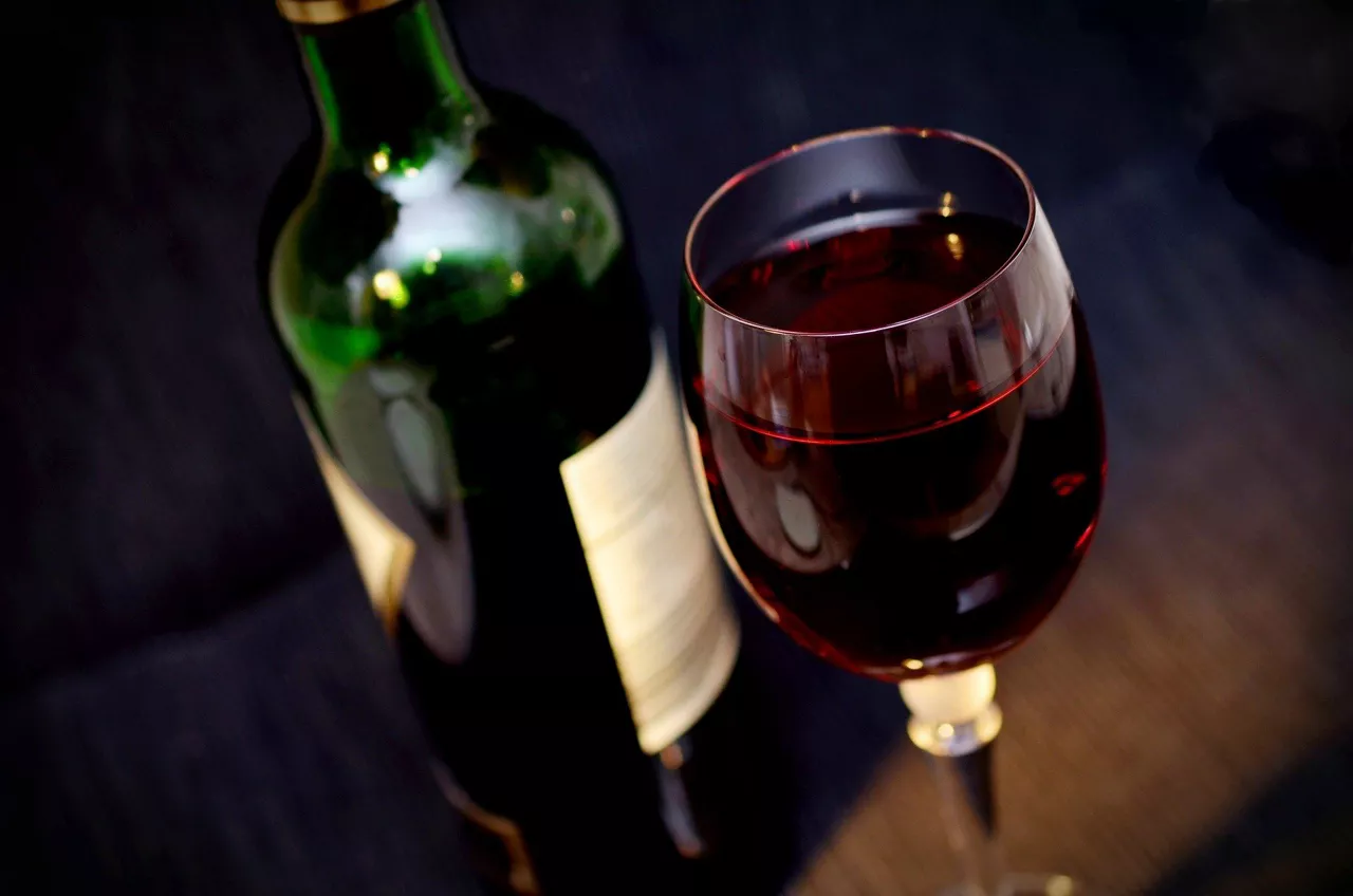 VINO ARDOA CONGERDESIGN PIXABAY