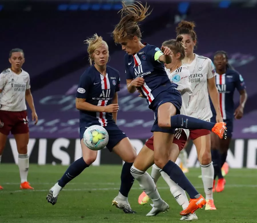 IRENE PAREDES PSG ARSENAL EFE