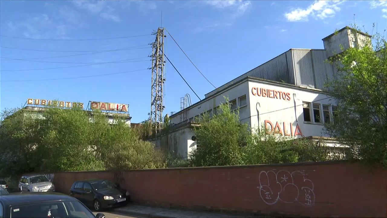 Urdaibaiko Guggenheim eraikitzeko erabili nahi dituzten lursailak