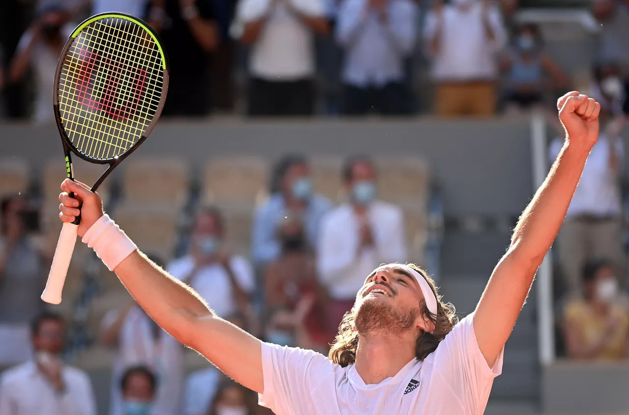 tsitsipas_roland_aggros