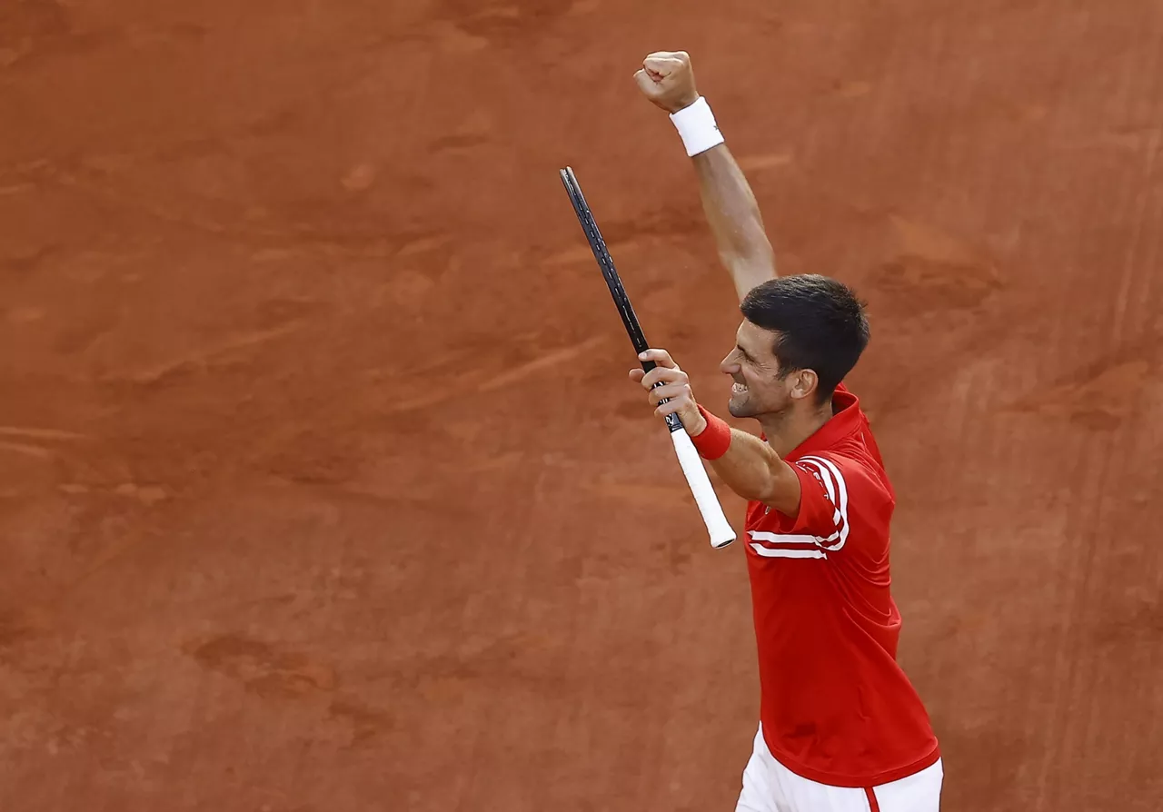 novak_djokovic_roland_garros_2021_05