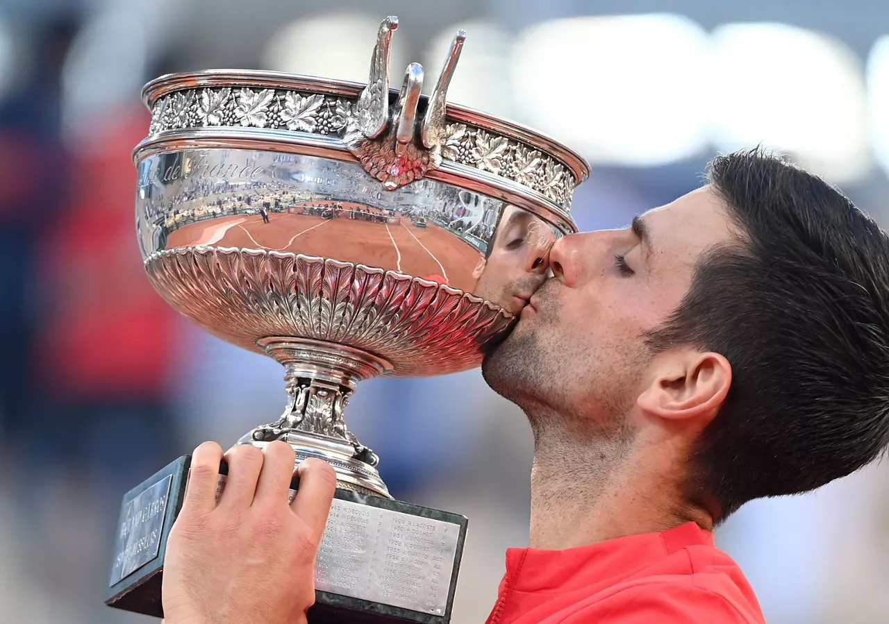 novak_djokovic_roland_garros_2021_06