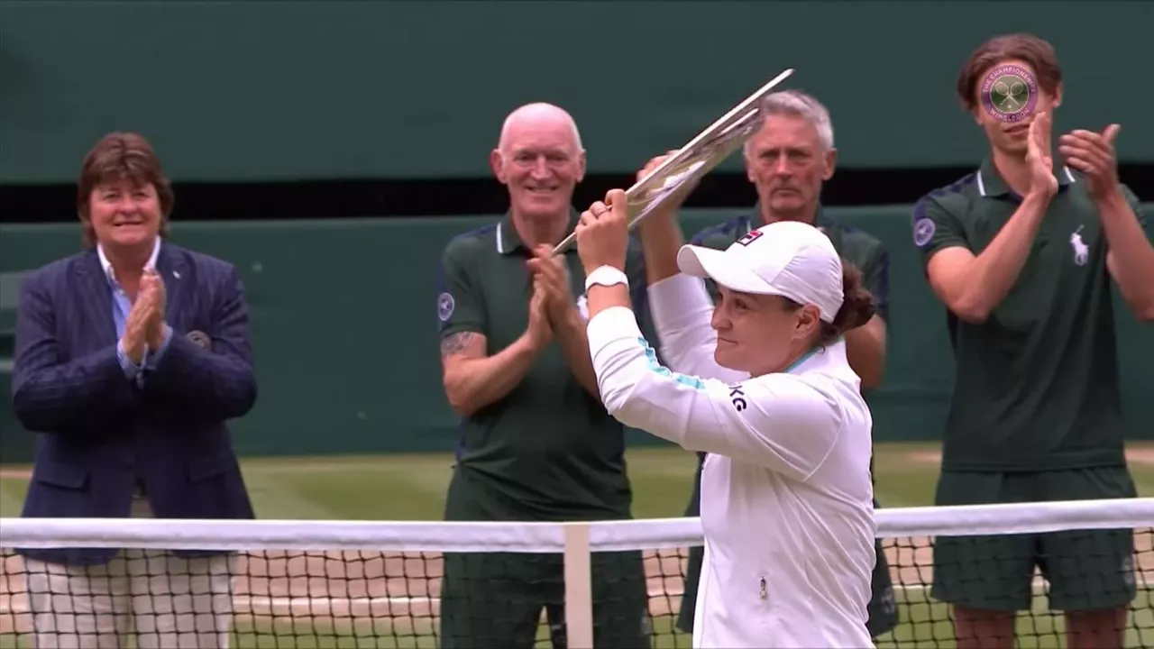 20210710214118_ashleigh-barty-wimbledon_