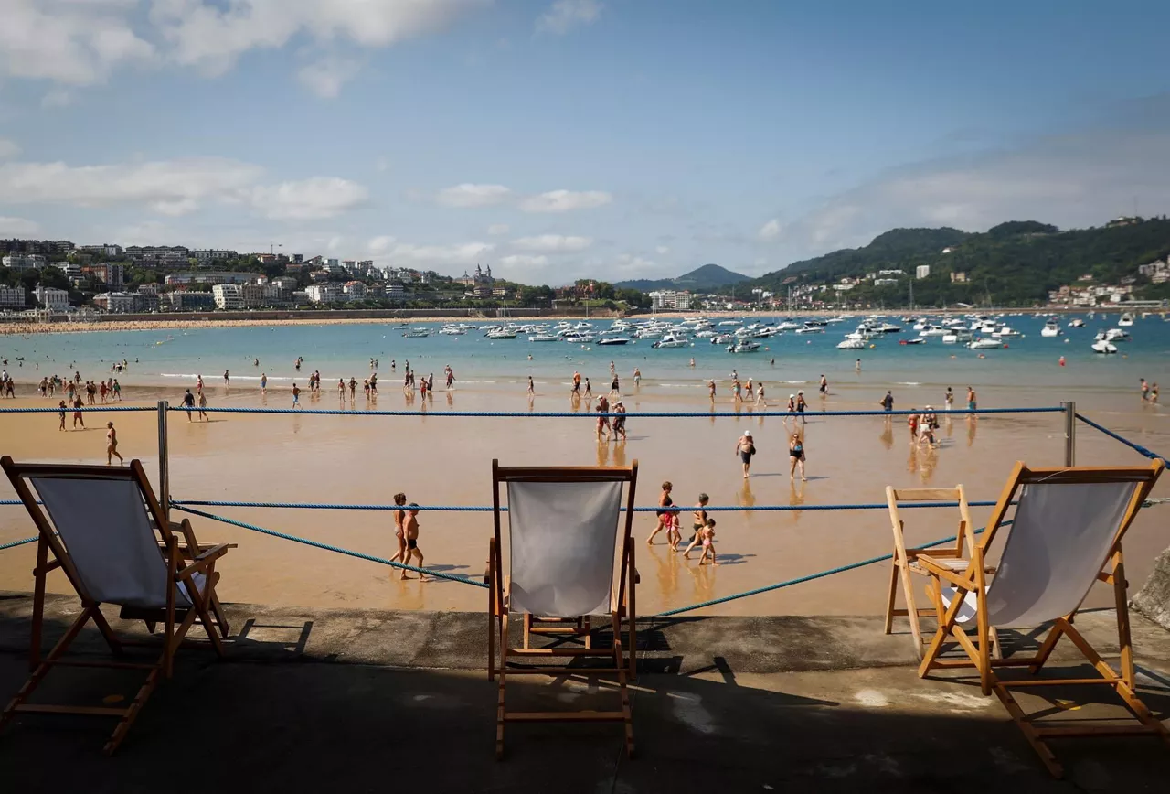 PLAYA-LACONCHA-SANSEBASTIAN DONOSTIA HONDARTZA UDA-EFE.JPG