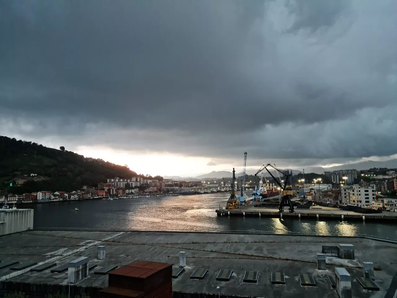 TORMENTA EN PASAIA maria jose pombo