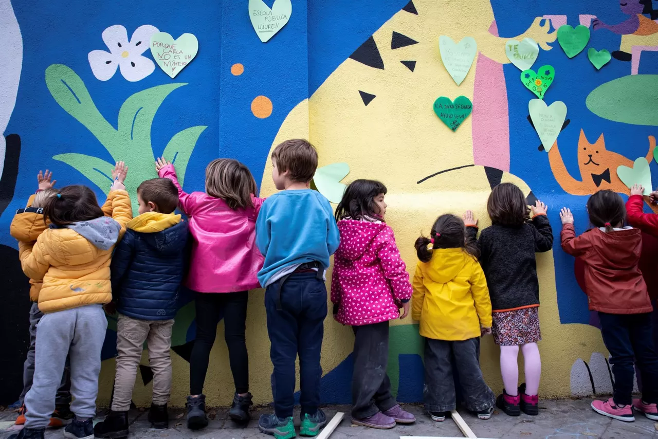 Eskola escuela ikastetexe umeak haurrak niños menores