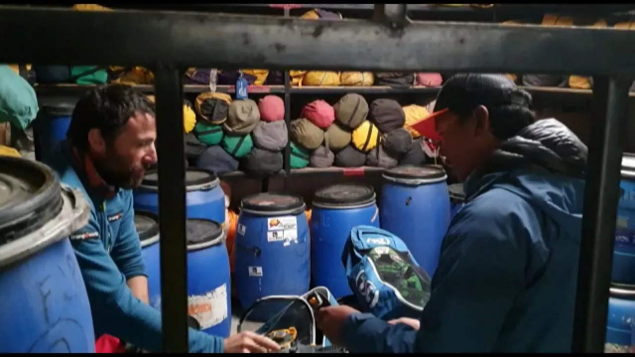 20220109171522_alex-txikon_