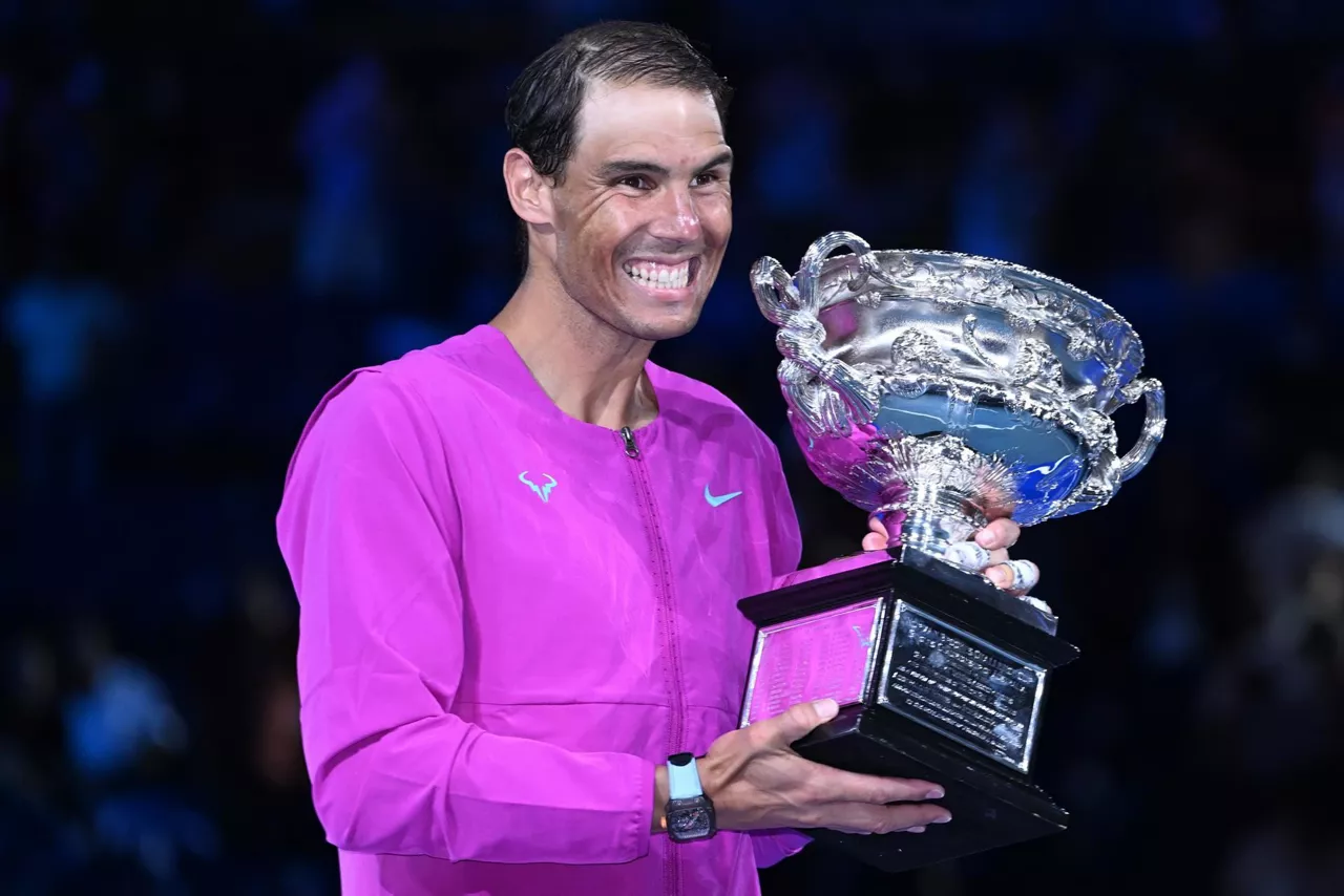 Rafa Nadal, bere 21. txapelketa handiaren sariarekin