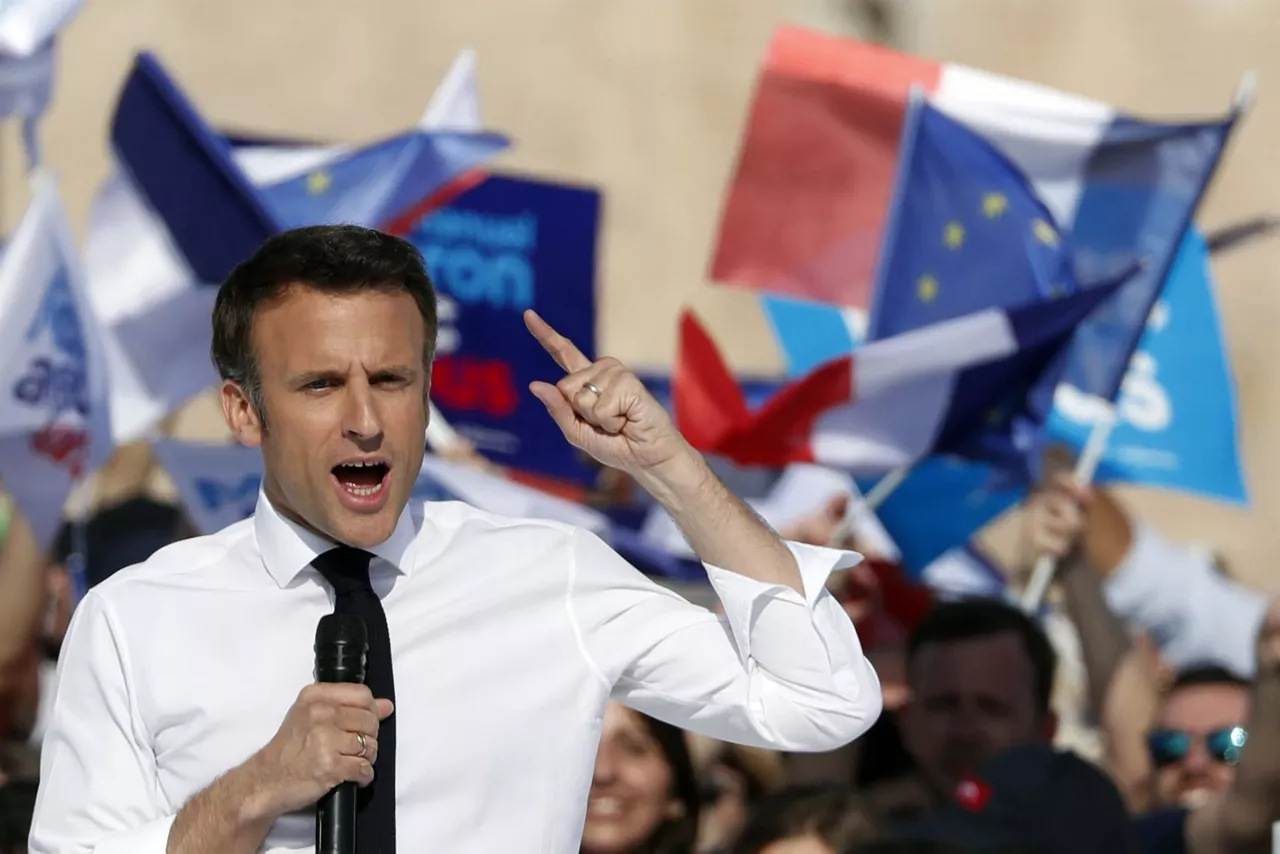 macron frantzia hauteskundeak kanpaina efe