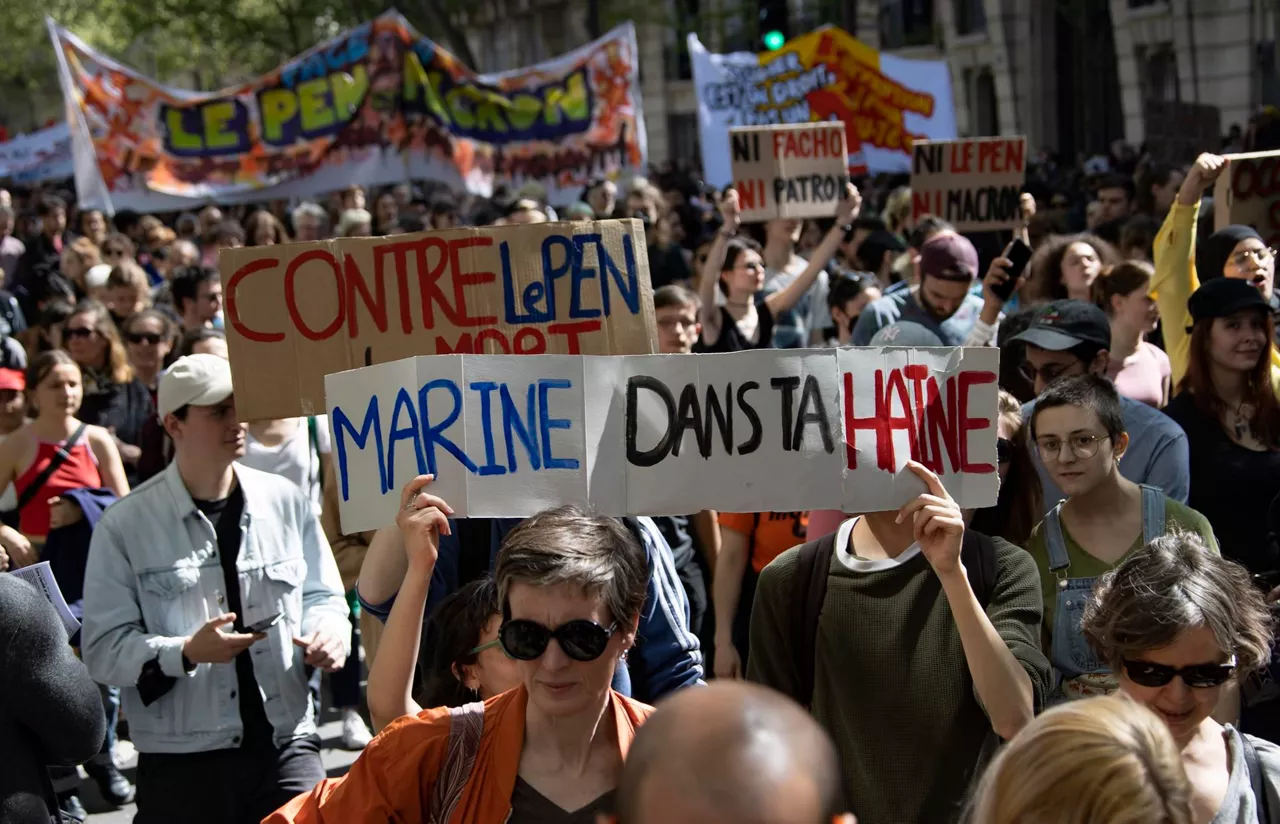 manifestacion-contra-ultraderecha-lepen-francia-paris-efe
