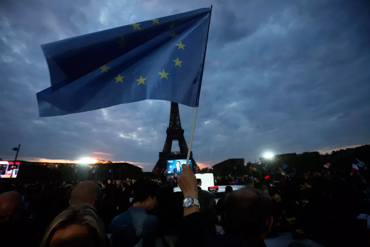 Macron Paris Eliseo hauteskundeak EFE