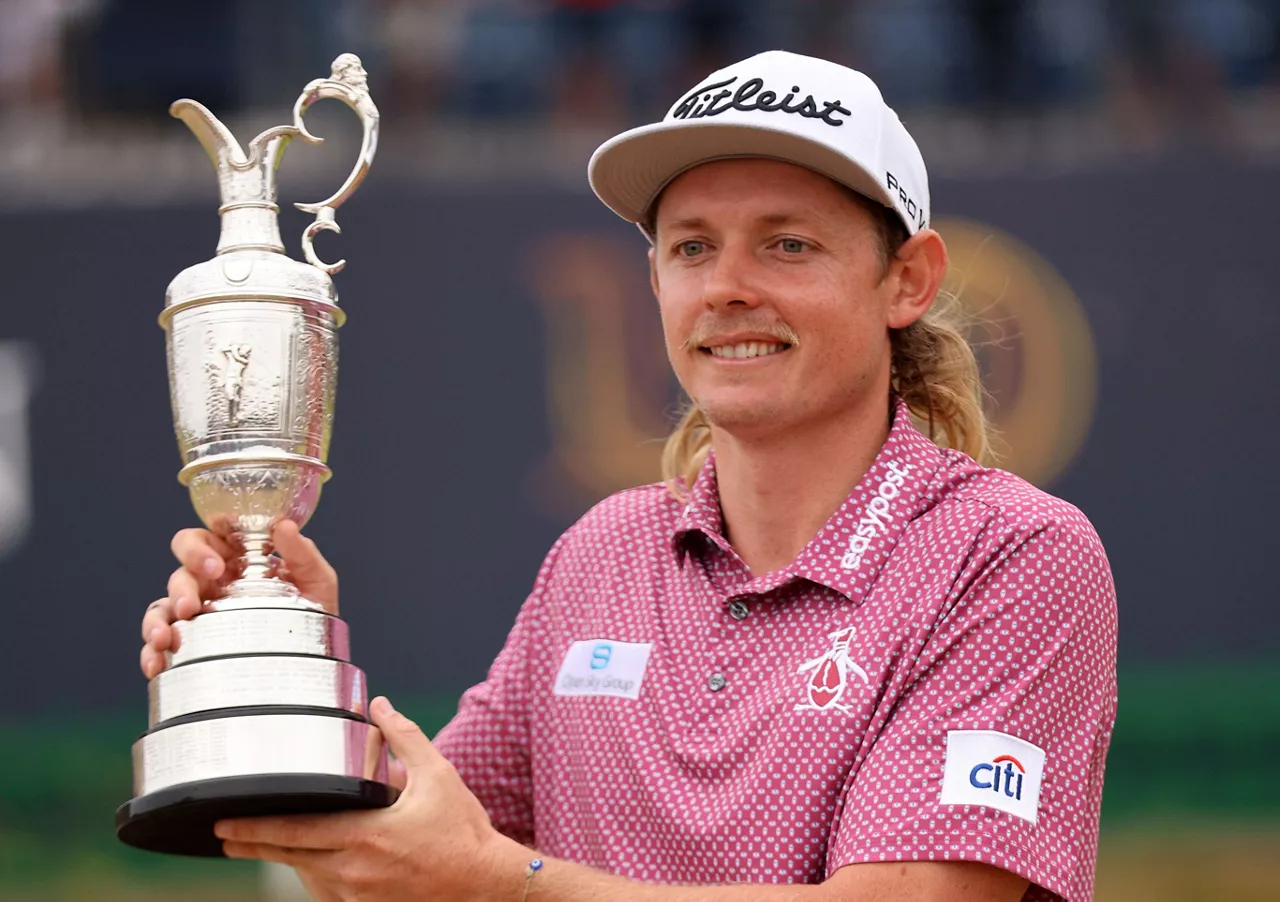 Cameron Smith, con el trofeo conocido como la "Jarra de Clarete"
