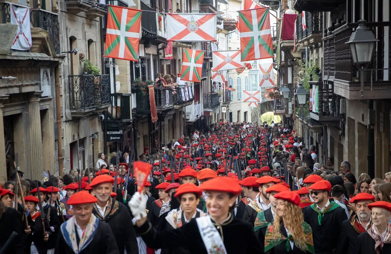 alarde alardea hondarribia jaizkibel parekidea mixto
