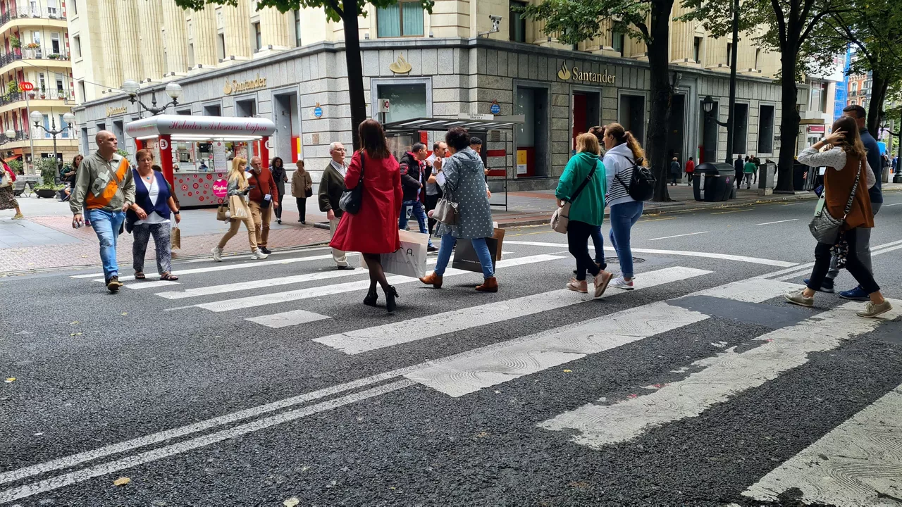 Gente en Bilbao