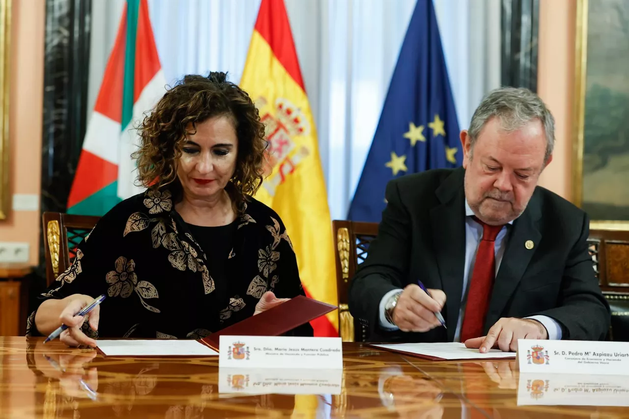 comision mixta cupo maria jesus montero pedro azpiazu