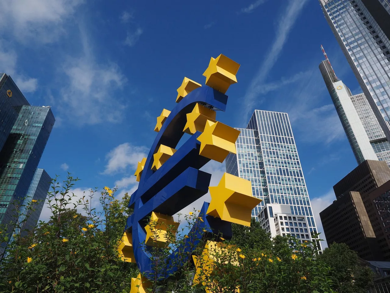 BCE Banco Central Europeo Europako Banku Zentrala