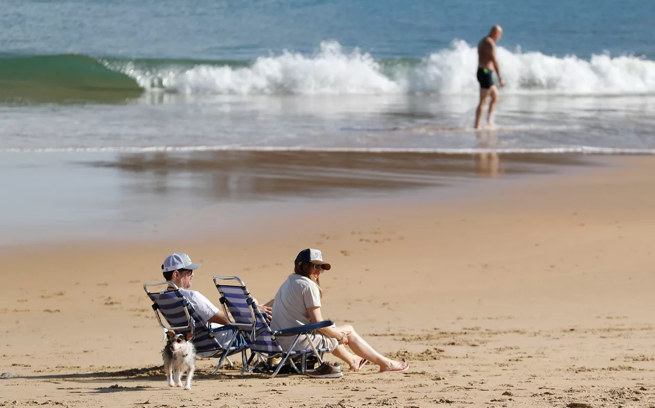 buen tiempo eguraldi ona calor beroa sol eguzkia playa hondartza efe