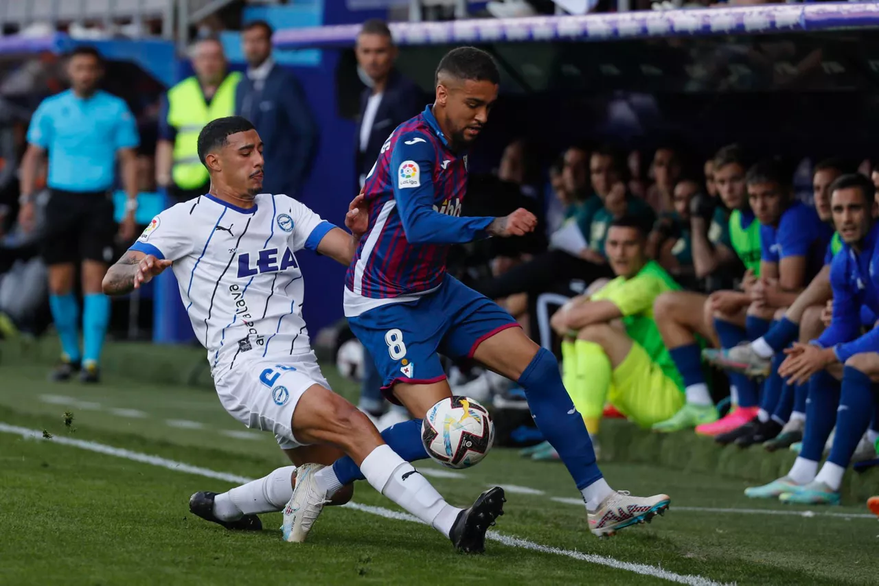 Eibarren eta Alavesen arteko joaneko neurketa. Argazkia: EFE