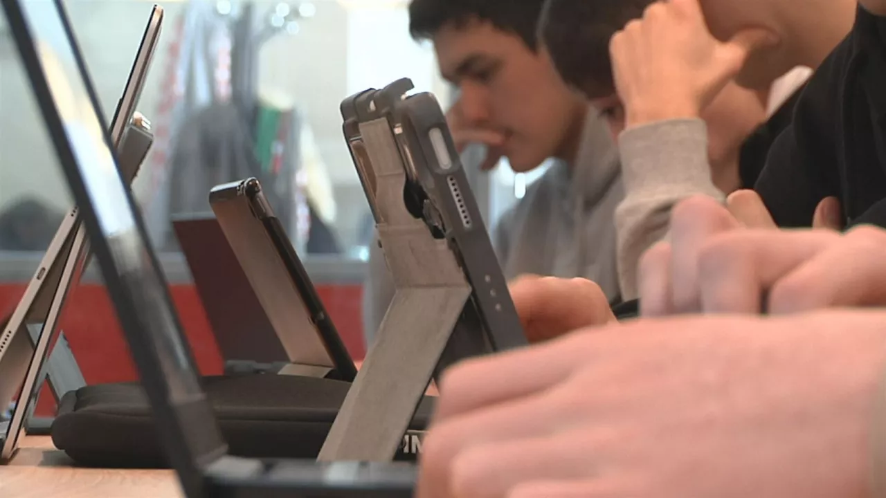 20230622143105_adimen-artifiziala-hezkuntza_