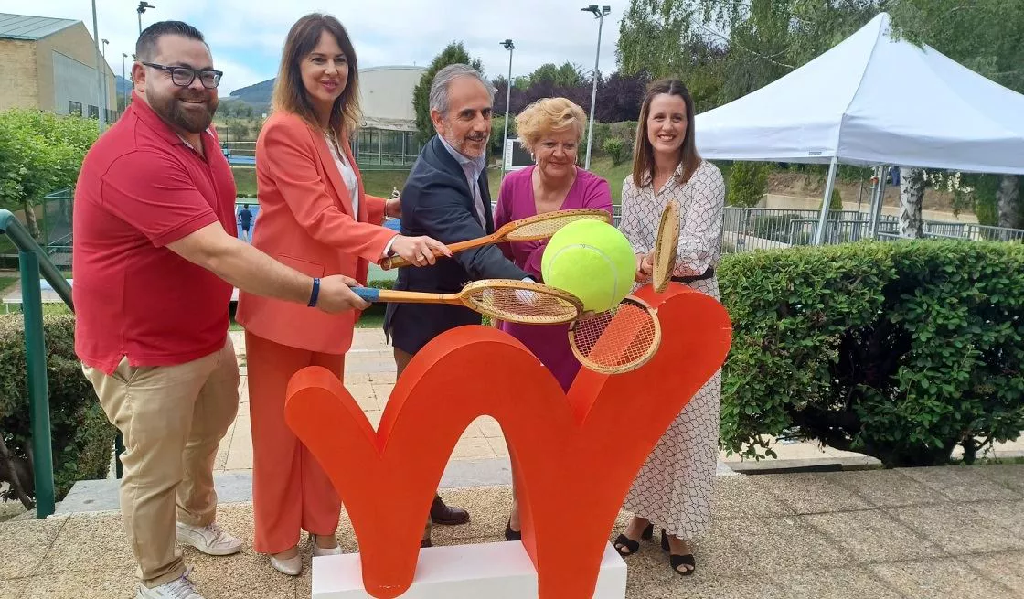 Araba World Tennis Tour txapelketaren aurkezpena