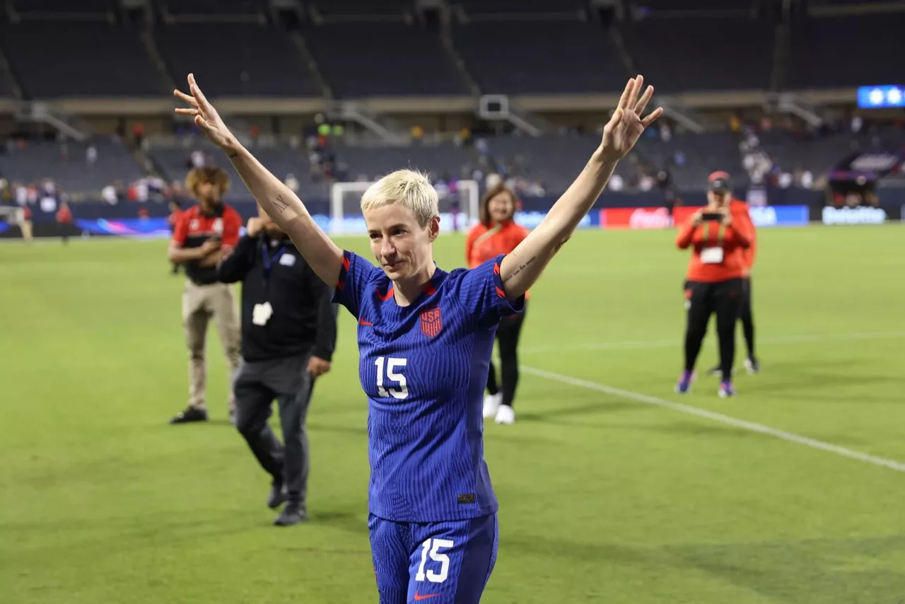 Megan Rapinoe, Chicagon, zaleen txaloak jaso dituenean. Argazkia: EFE.