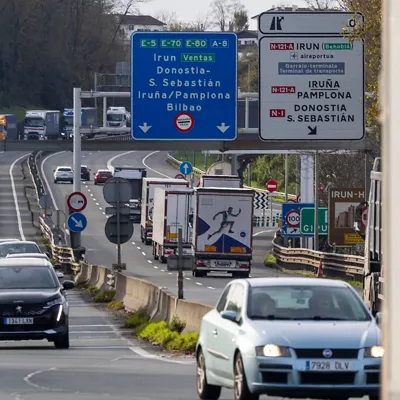 ap-8-irun-peaje-biriatu-retenciones ilarak muga iparralde-efe