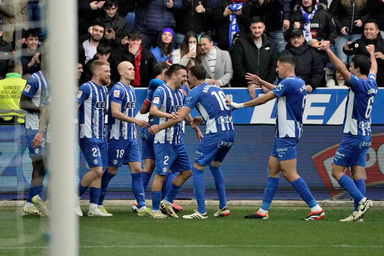 alaves_gol_gorosabel_celebracion_EFE