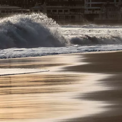calor-sol-primavera-verano-ondarreta-playa-sansebastian beroa eguzkia donostia hondartza-efe