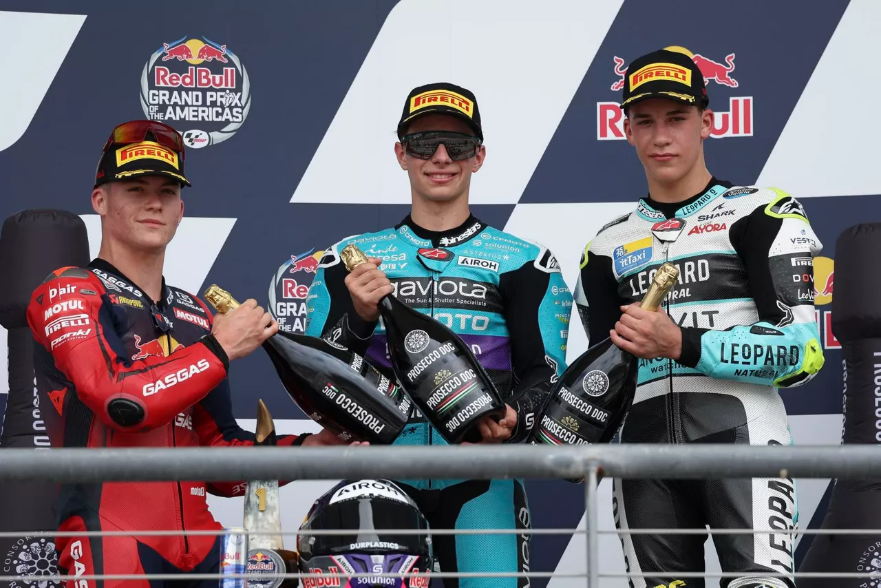 Ameriketako Sari Nagusiko podiuma. Argazkia: EFE