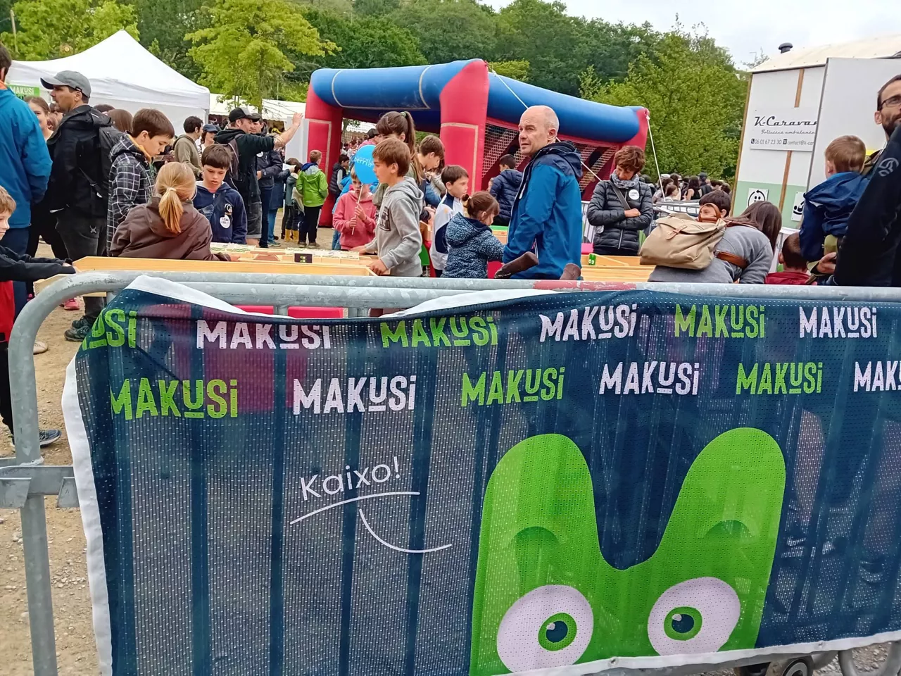 Makusi unibertsoa