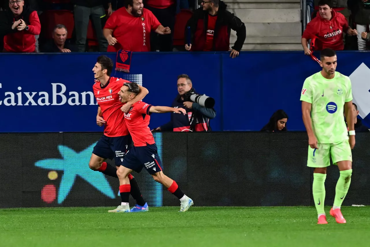 Osasuna, en la primera vuelta, ganó por 4-2 al FC Barcelona, en El Sadar. Foto: EFE.