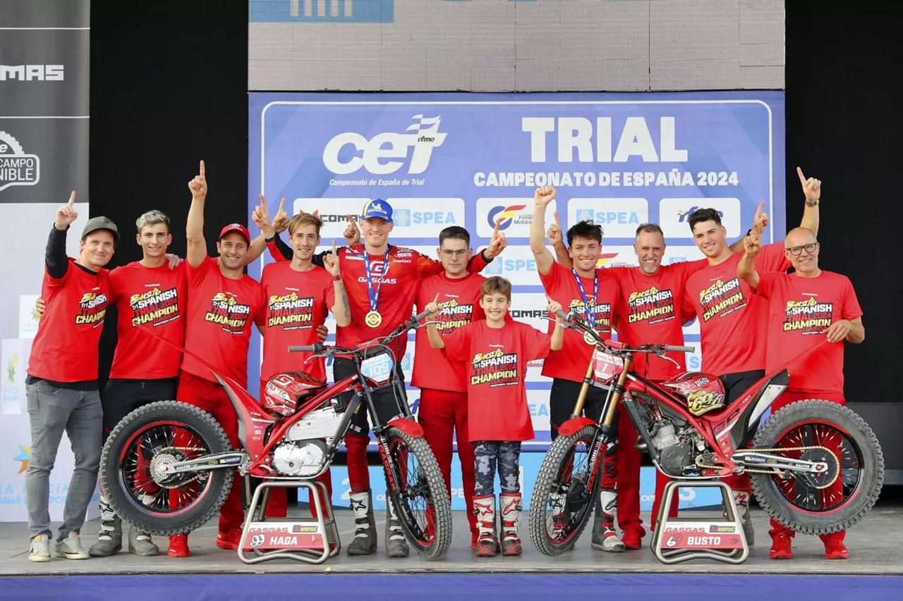 Jaime Busto bere taldearekin.